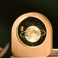 چراغ خواب کریستالی با قاب چوبی مدل دختر و ماه کد 3-98290